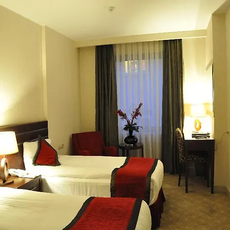 Hotell Niza Park 4*