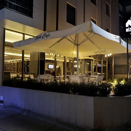 Hotel Niza Park 4*
