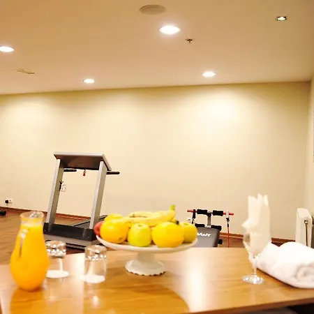 نيزا بارك 4*