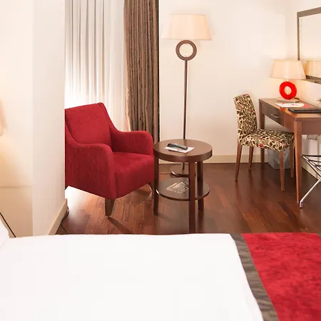 Niza Park Hotel 4*