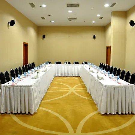 Niza Park Hotel 4*