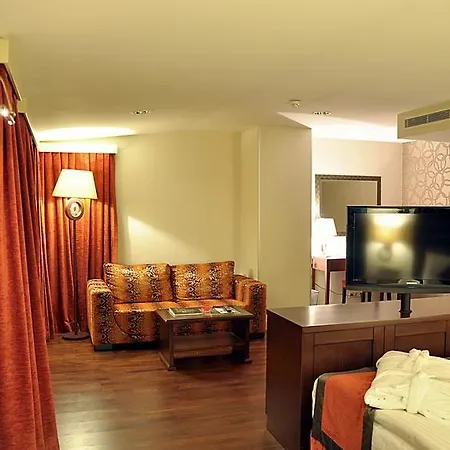Hotell Niza Park 4*