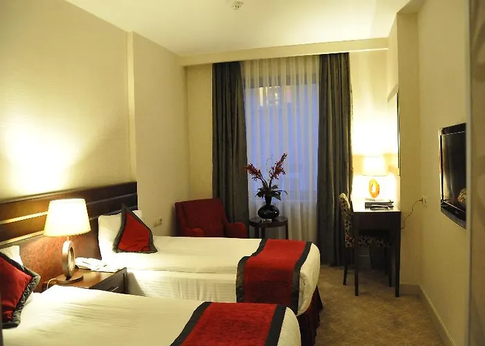 Hotel Niza Park 4*