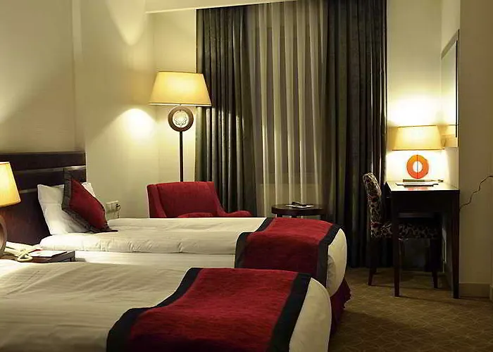 Niza Park Hotel 4*