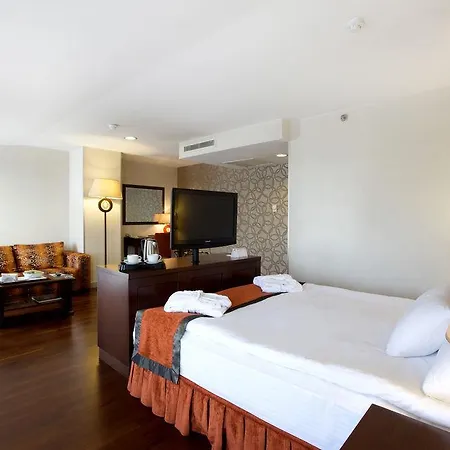 Niza Park 4*