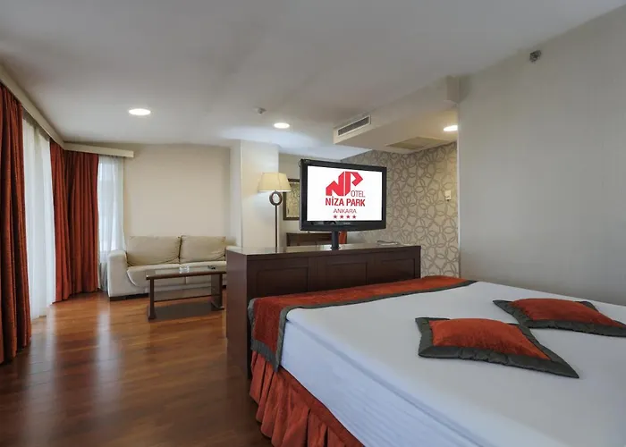 Niza Park Hotel 4*